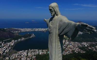 В Бразилии арестовали двух французских туристов за встречу рассвета на вершине культовой статуи