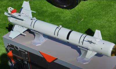 Российские ударные вертолёты Ка-52М и Ми-28НМ получили новую дальнобойную ракету