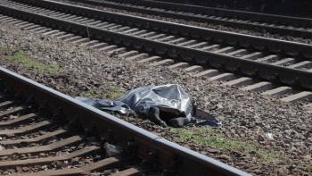 Поезд сбил 46-летнюю жительницу Череповца