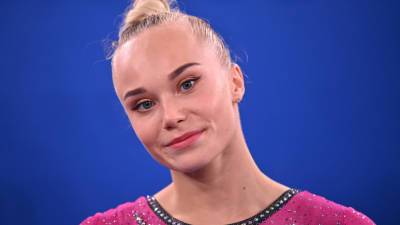 Олимпийская чемпионка Мельникова о поздравлении от актёра Петрова: прыгала от счастья