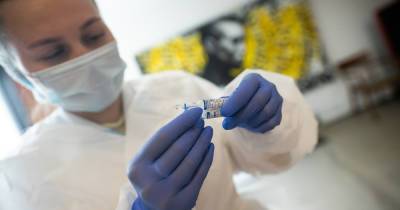Лучшая вакцина и влияние на фертильность: 7 вопросов калининградскому Роспотребнадзору о прививке от ковида