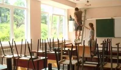 В Севастополе власти выделят деньги на ремонт школы №13 в Каче