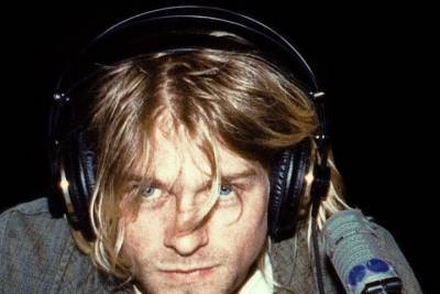 Повзрослевший мальчик с культового альбома Nirvana подал иск на группу
