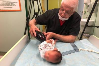 Петербургские врачи спасли новорожденную с редкой патологией за два часа