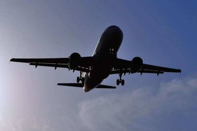 «Аэропорт в чемодане»: На «Армия-2021» представили облегчающую посадку самолета систему «Корма»