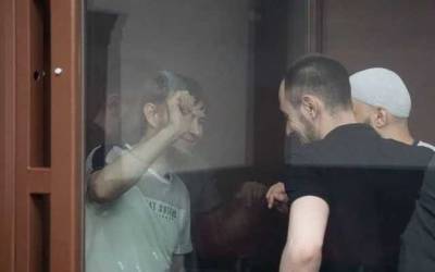 Оккупанты продлили содержание под стражей журналисту Бекирову и четверым крымским активистам
