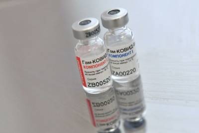 Коллективный иммунитет появится в России не ранее, чем через год