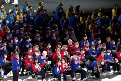 Украинские спортсмены не стали отходить от россиян на церемонии открытия Паралимпиады