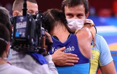 Олимпийская призерка отдала тренеру подаренную кваритру