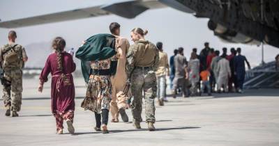 США и их союзники за сутки эвакуировали 19 тыс человек из Афганистана