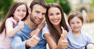 Опрос показал, что около половины молодых россиян считают критерием успеха наличие семьи