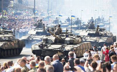 «Жовто-блакитным украсили»: жёстко развенчан миф об исконно украинской технике для парада
