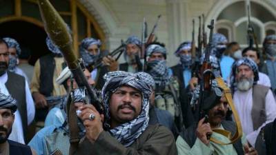 Убивают маленьких детей и стариков: бывший топ-чиновник Афганистана заявил, что талибы устроили "террор"