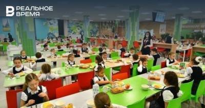 Путин заявил, что родители должны принимать участие в контроле питания школьников