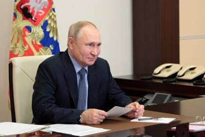 Путин снова заявил о запрете навязывать вакцинацию