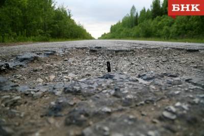 На дороге Ухта — Сосногорск до конца года заделают ямы
