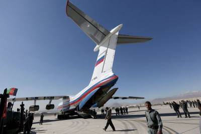 Самолеты МО России доставили беженцев из Кабула в Киргизию и Таджикистан