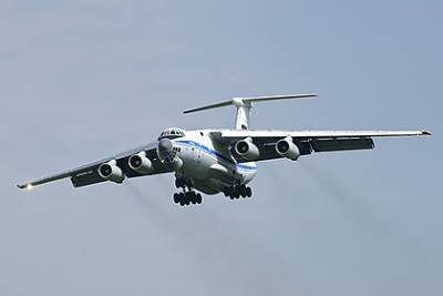 Российский самолет доставил в Таджикистан эвакуированных из Афганистана граждан