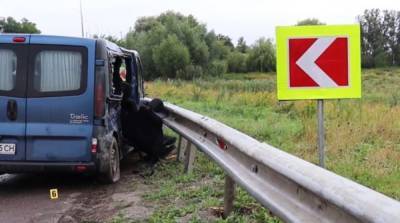 В Ровненской области микроавтобус попал в ДТП, есть жертвы