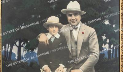 Внучки Аль Капоне выставляют на аукцион его письма, безделушки и кольт 45-го калибра
