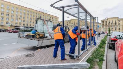 До конца года в Петербурге установят почти 160 стеклянных остановок