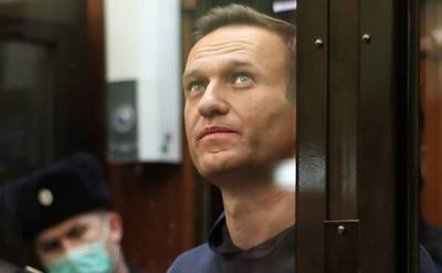 Американская газета New York Times опубликовала интервью с политиком Алексеем Навальным, который находится в колонии