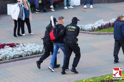 Правозащитники признали политзаключенными еще четырех белорусов