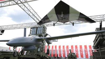 Эксперт Кнутов отметил беспрецедентное число беспилотников на выставке "Армия-2021"