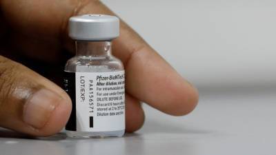 Pfizer и BioNTech подают заявку на одобрение третьей дозы своей вакцины против COVID-19