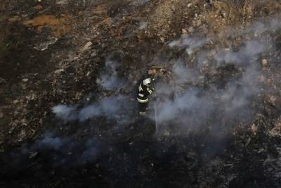 В Волгоградской области потушили пожар на мусорном полигоне