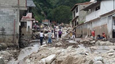 Число погибших при наводнении в Венесуэле увеличилось до 17