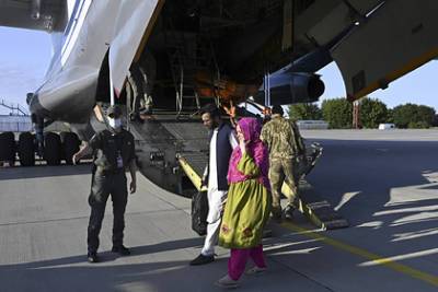 «Угнанный» украинский самолет выкупили богатые афганские беженцы