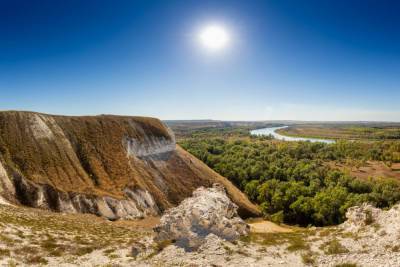 На юге России прогнозируют аномальную жару и засуху в конце лета