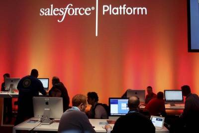 Отчет Salesforce и рейтинг Forbes: новости к утру 26 августа