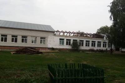 В Моршанском районе начали ремонт Алгасовской школы, пострадавшей от урагана