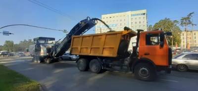 В Барнауле начали ремонтировать еще один участок Змеиногорского тракта