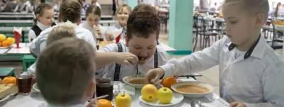 Барнаульские ученики начальной школы будут питаться бесплатно