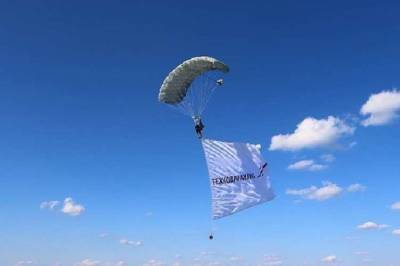 Завод «Полёт» разработал парашютную систему для десантирования военных водолазов