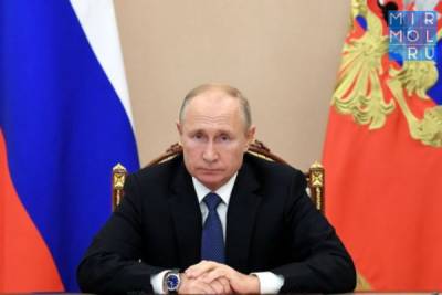 Владимир Путин назначил единовременную выплату военнослужащим