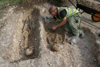 В Китае нашли могилу с останками влюбленных, лежащих в обнимку 1500 лет