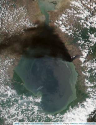 Нефтяное пятно обнаружено у причалов "ТемрюкМорТранса" в Азовском море