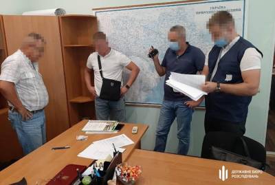 ГБР задержала мелитопольского депутата, который за деньги разрешал ездить по Бирючему