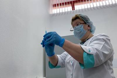 Россиянам объяснили связь между иммунитетом и антителами после прививки