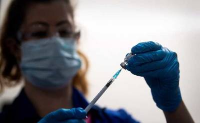 В Италии могут ввести обязательную вакцинацию от COVID-19