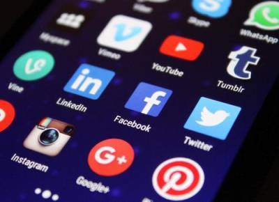 Мировой суд Москвы оштрафовал Facebook, Twitter и WhatsApp на 36 млн рублей