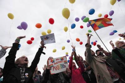 Организатор ЛГБТ-фестиваля «Бок о бок» заявил в ЕСПЧ о многочисленных срывах мероприятий в 2020 году