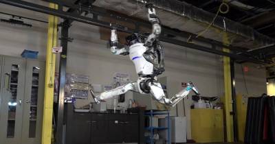 Epic Fail: компания Boston Dynamics показала самые неудачные трюки роботов (видео)