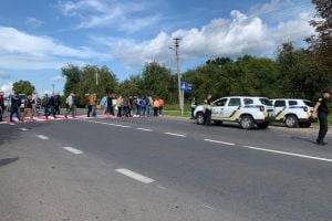 В Ивано-Франковской области местные жители перекрыли трассу