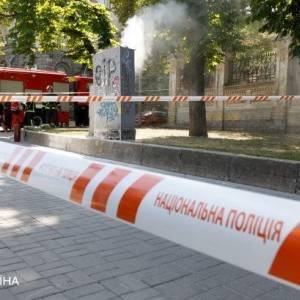 В Киеве подожгли офис омбудсмена Денисовой