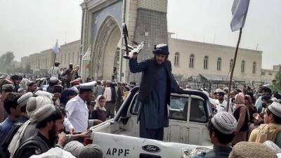 Талибы* назвали сообщения о домашнем аресте Карзая «пустыми словами»